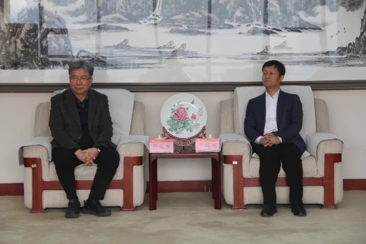 Shandong LANO ຮ່ວມມືກັບສາດສະດາຈານ KWAK, Moon Kyu, Ph.D. ແລະຜູ້ຕາງຫນ້າ Liang Tongho ຈາກມະຫາວິທະຍາໄລ Dongguk, ເກົາຫຼີໃຕ້ເພື່ອປະຕິບັດການແລກປ່ຽນແລະການຮ່ວມມືໃນຂົງເຂດການຄວບຄຸມສຽງກັບມະຫາວິທະຍາໄລ Shandong Jianzhu.